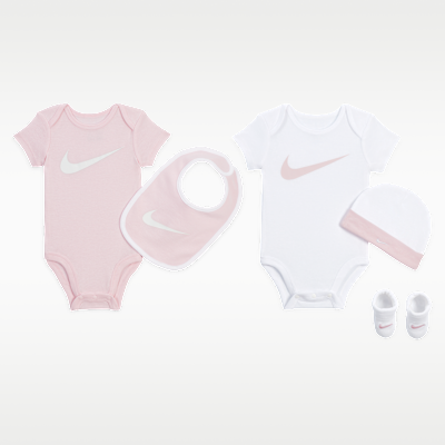 新品　NIKE 4PEACE SET 4点セット ベビー 0-6-12month 4 Piece Nike Baby Gift Set, 0-6 Months, Black, Blanket, Booties